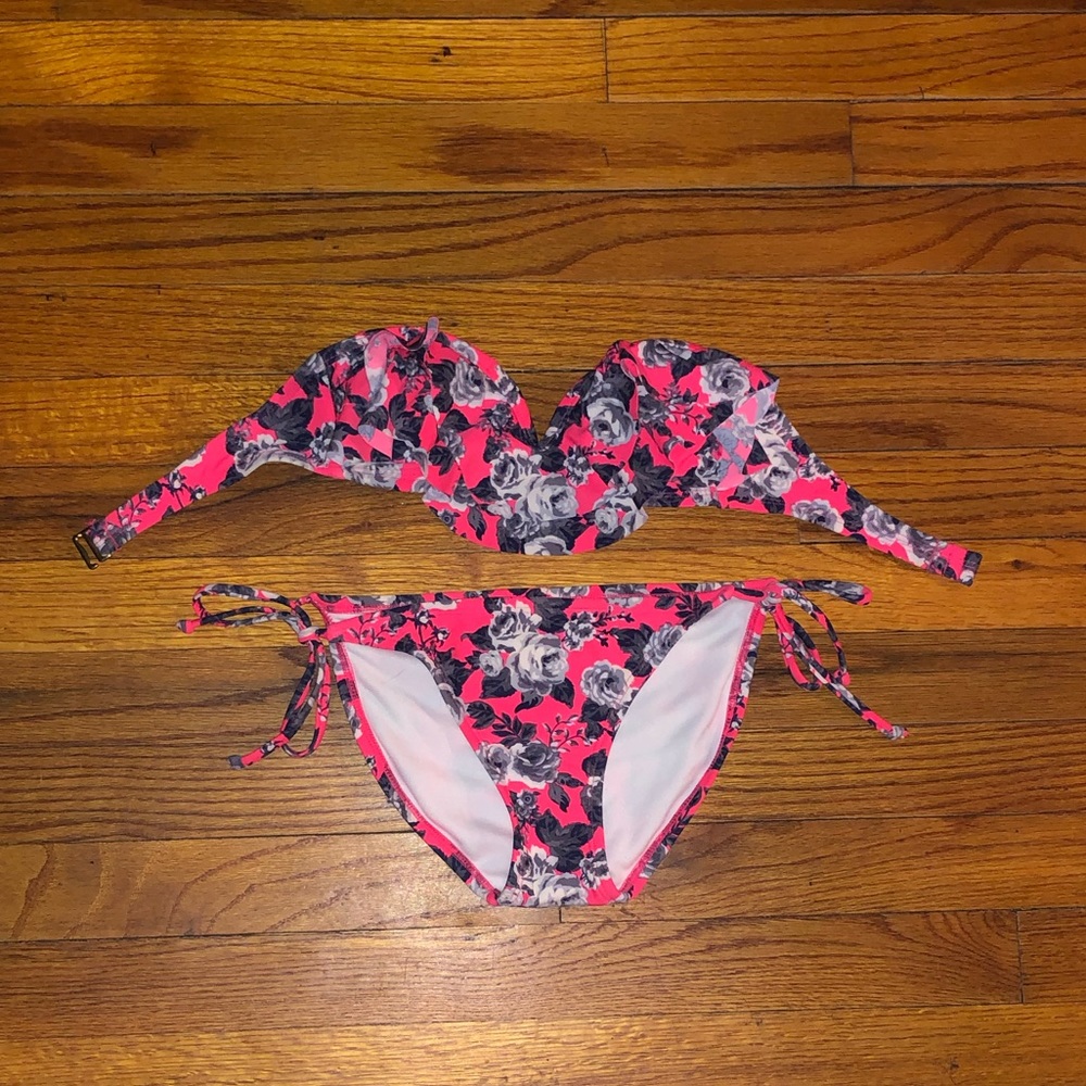 NWOT Xhilaration Pink/Blue Floral Bikini XS/S